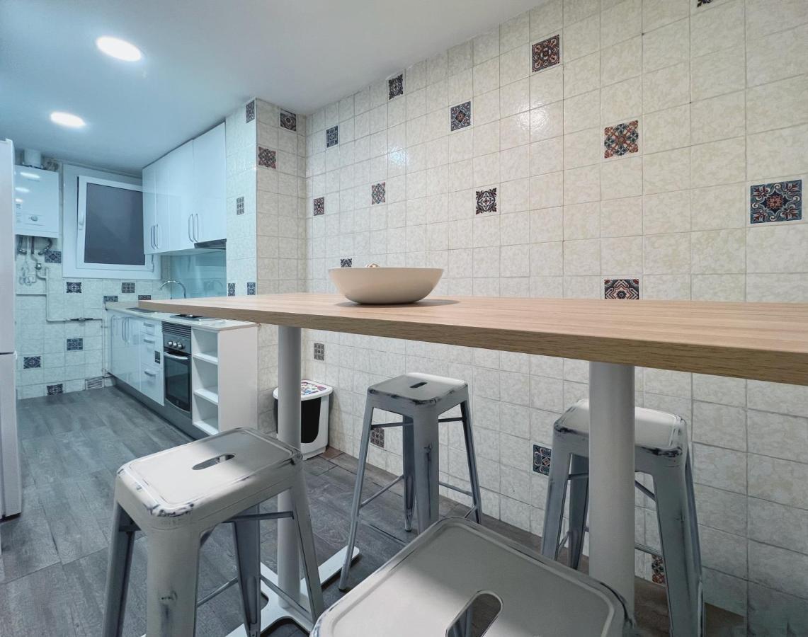 Stay U-Nique Apartments Casanova Barselona Dış mekan fotoğraf